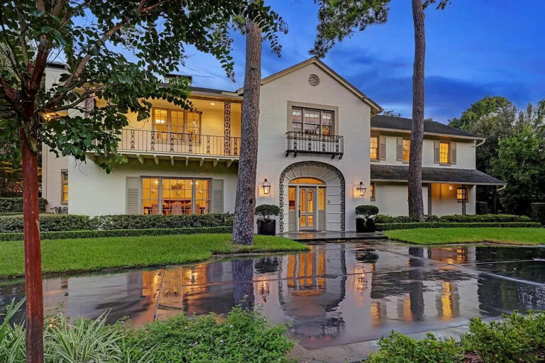 Tastefully Renovated Home in Houston, TX: A Blend of Timeless Elegance and Modern Luxury, Offered at $8.2M