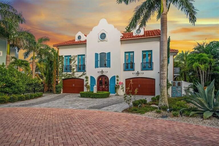 A Luxurious Villa Rosa Way Estate on Enchanting Anna Maria Island, Priced at $6.739 Million