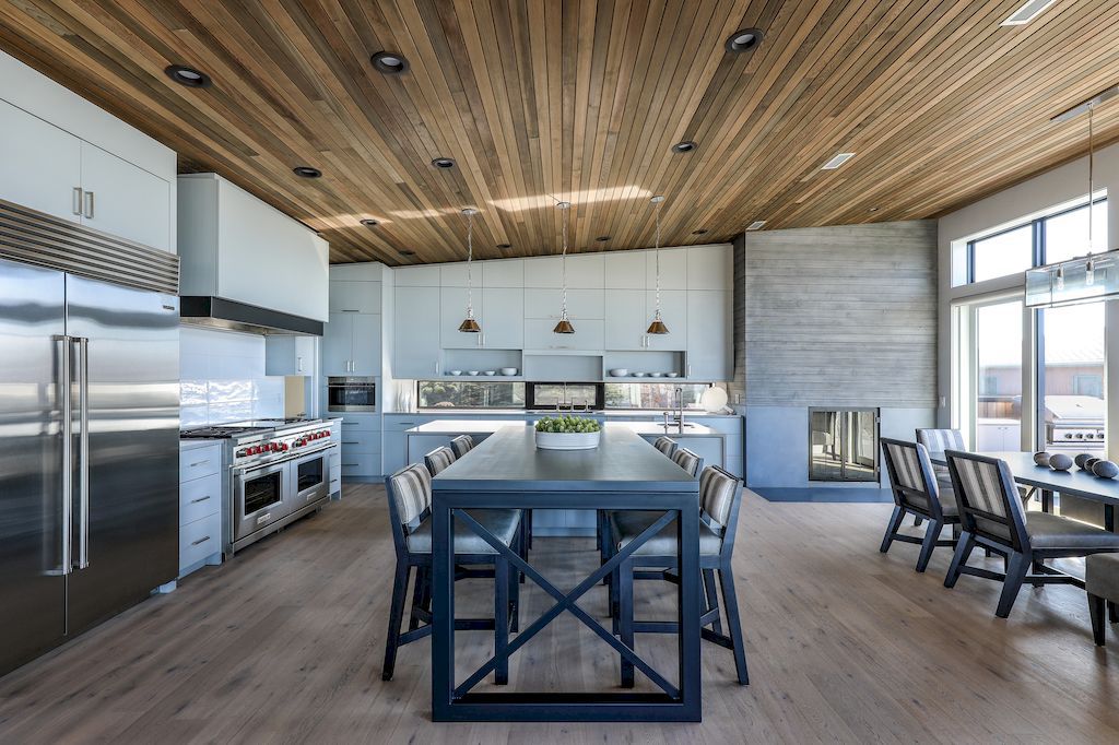 Face Rock Beach House in Bandon by Giulietti Schouten Weber Architects