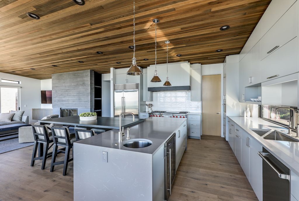 Face Rock Beach House in Bandon by Giulietti Schouten Weber Architects