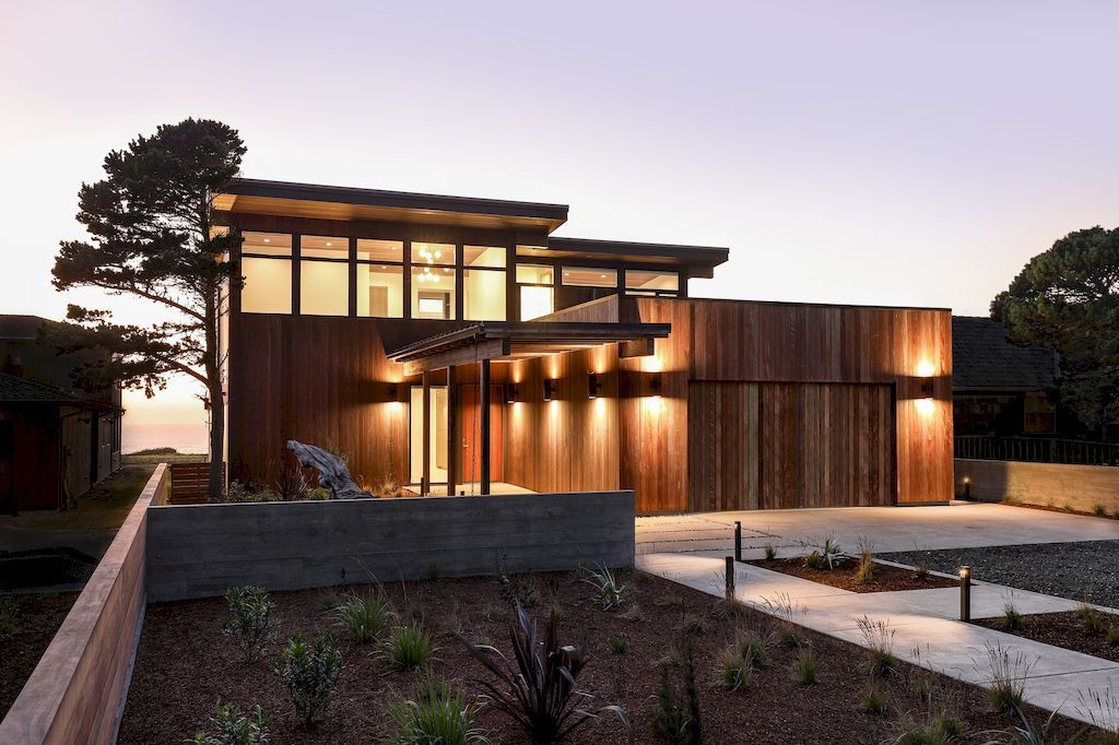 Face Rock Beach House in Bandon by Giulietti Schouten Weber Architects