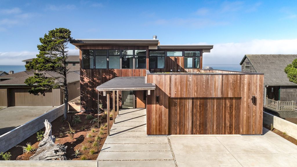 Face Rock Beach House in Bandon by Giulietti Schouten Weber Architects