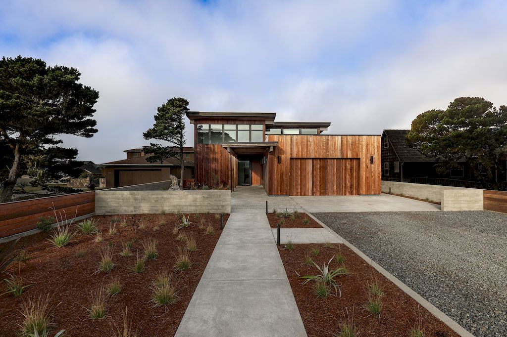 Face Rock Beach House in Bandon by Giulietti Schouten Weber Architects