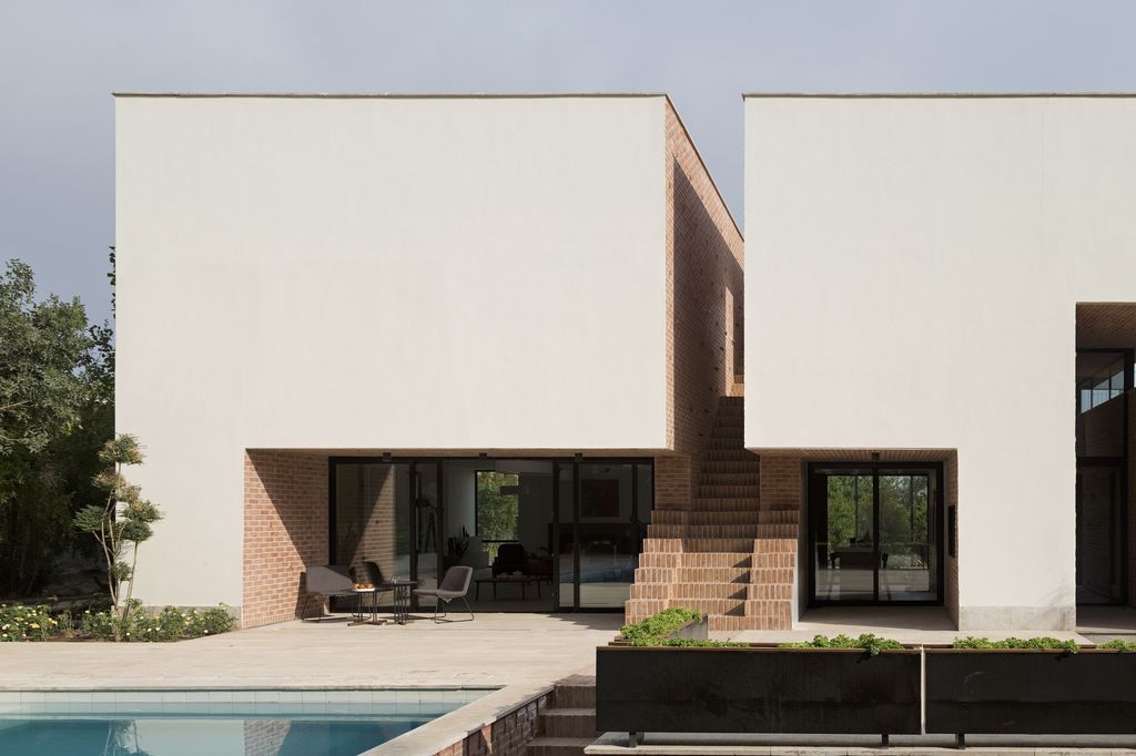 Narbon Villa Offers Harmony with Nature by Gera Studio Architects