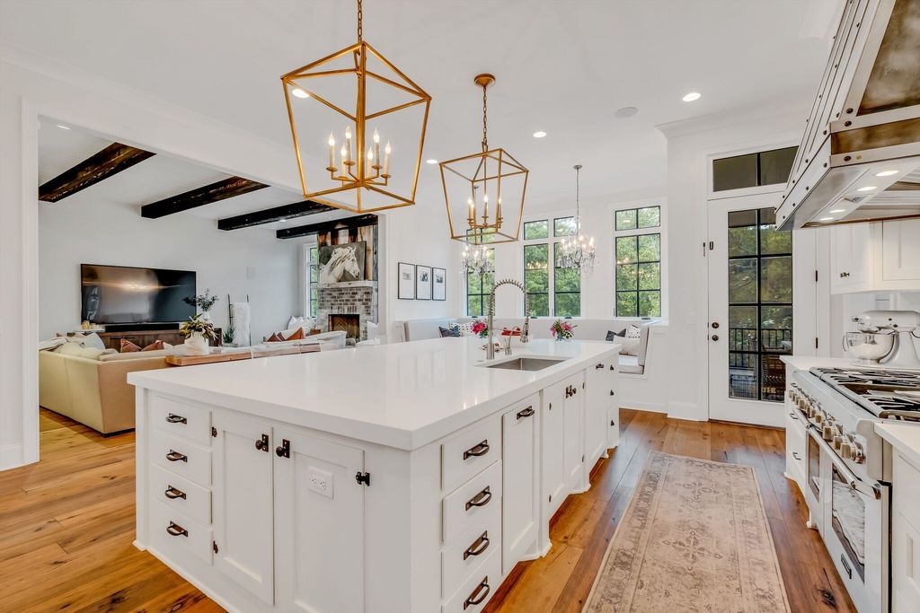 Timeless Elegance and Modern Luxury Unite in $6.485 Million Brentwood, Tennessee Private Estate