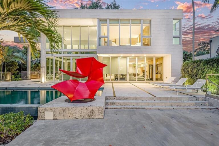 14 Million Modern Riverside Estate on Rio Vista Boulevard, Fort