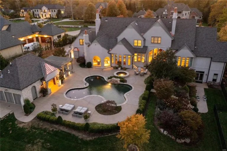 Timeless Elegance: European-Style Estate Home on a Sprawling 3-Acre Lot in Missouri Asking for $4,950,000