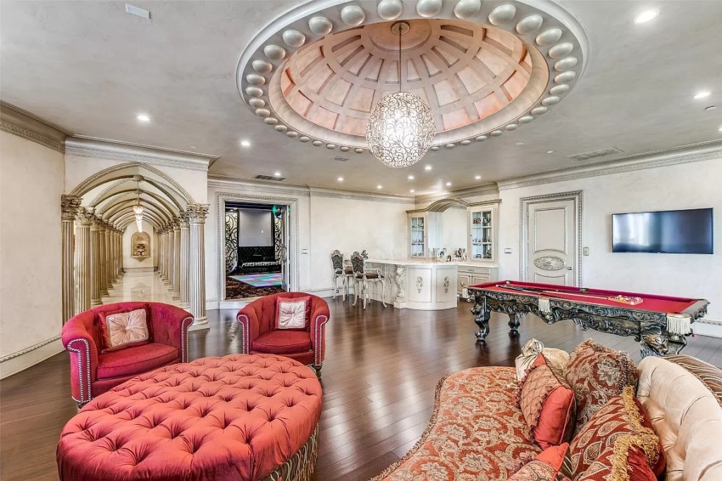 A Palatial 6-Bedroom Home in Plano, TX with Mesmerizing Skyline Views, Now Available for $6,900,000