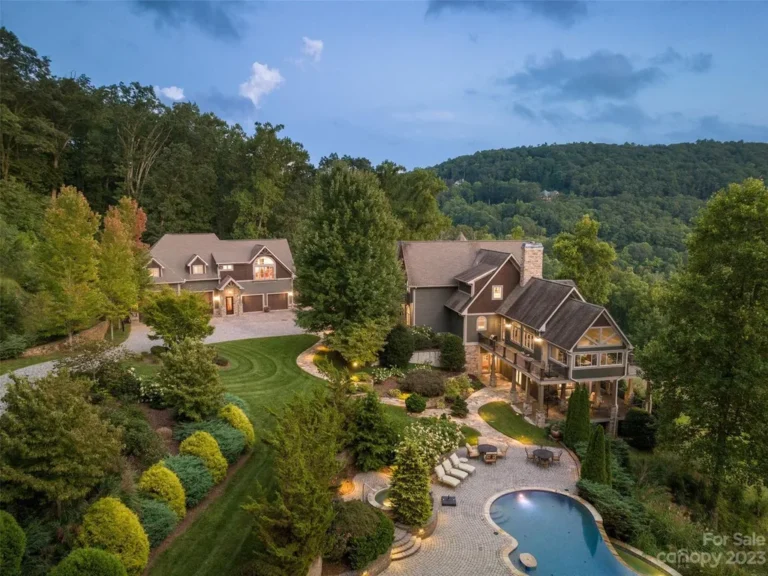 Mountain Luxury Living in North Carolina: 7,000+ SF Estate in Gated Poplar Ridge with Panoramic Vistas for $4,350,000