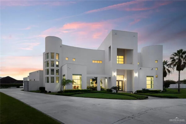 Picture of Unlocking Luxury: Contemporary Home in McAllen, Texas Hits The Market ...