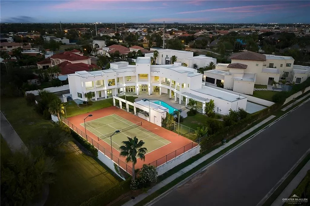 Unlocking Luxury: Contemporary Home in McAllen, Texas Hits The Market at $2.6M