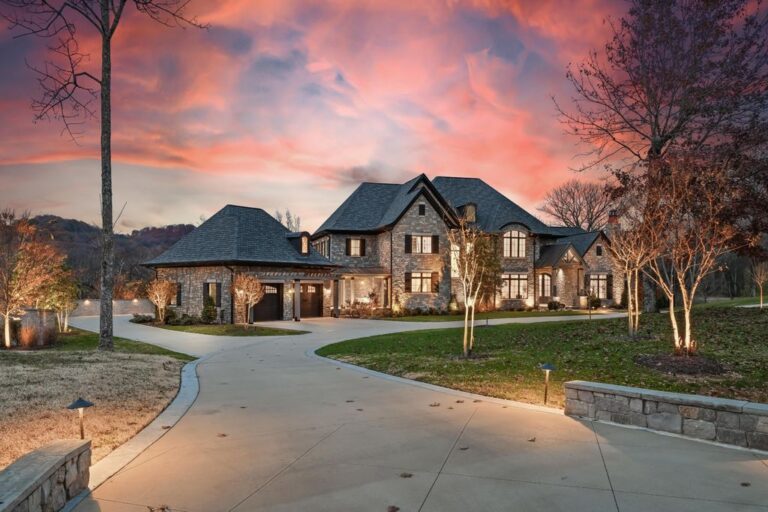 A CustomBuilt Gem on 3.69 Acres in Brentwood, Tennessee Offered at 6.