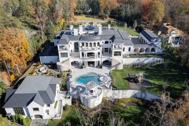 Architectural Marvel in Atlanta! Brody Dernehl’s Masterpiece Hits the Market at $35 Million