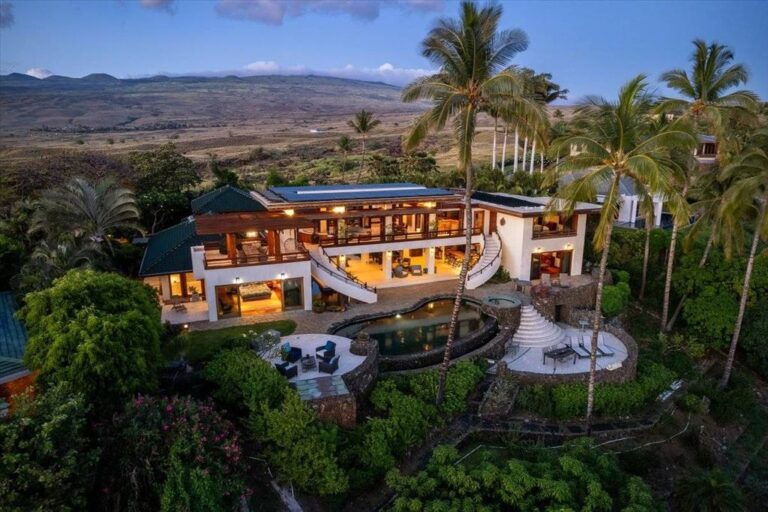 Lilio Lana I Ka Wai: A Luxurious Retreat in Kamuela, Hawaii Listed at $7.995 Million