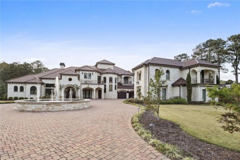 Luxurious 6.5 Acre Private Estate: An Elegance Haven in Atlanta, Georgia for $6.5 Million
