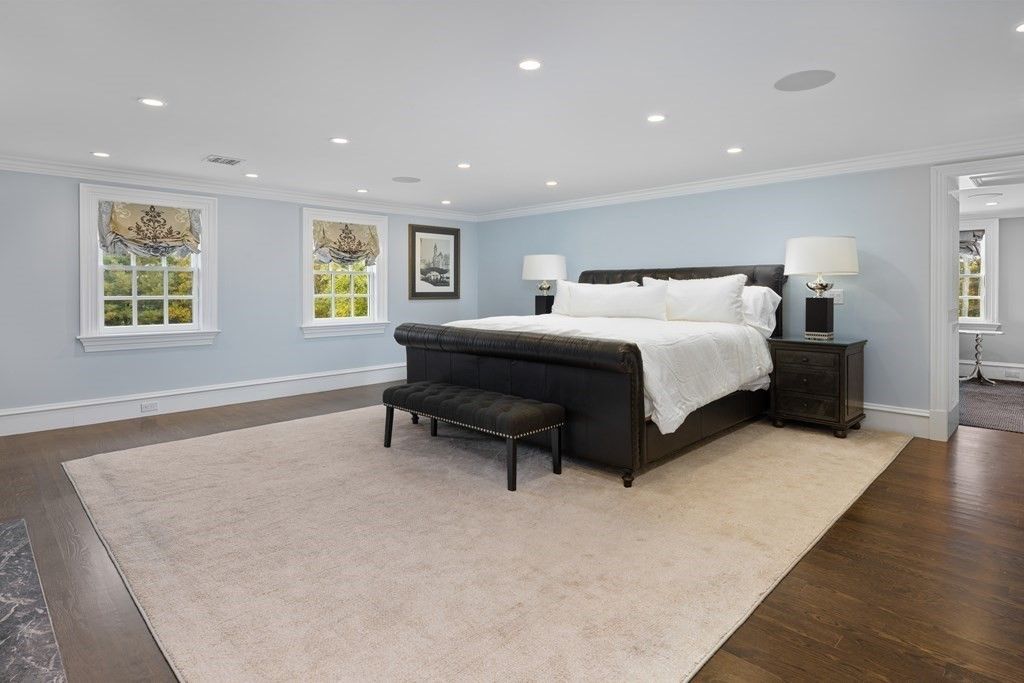 Luxurious Elegance in Needham Exquisite Fully Renovated Home Unveiling Opulence at 5.95 Million 18