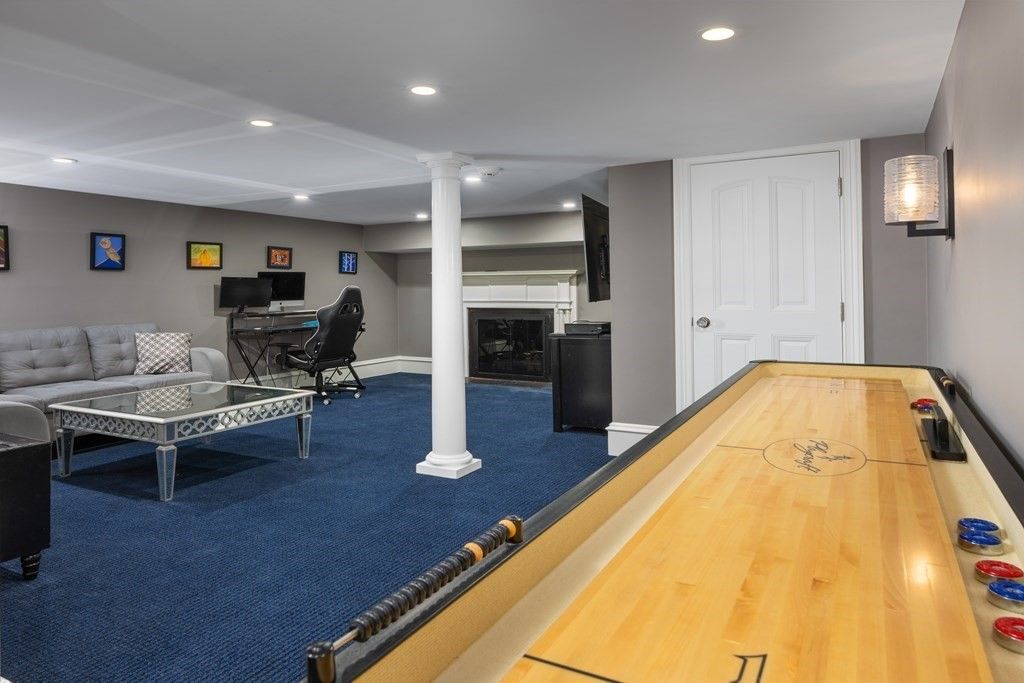 Luxurious Elegance in Needham Exquisite Fully Renovated Home Unveiling Opulence at 5.95 Million 29