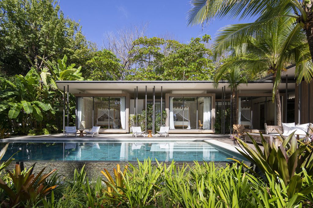 Sirena House, blend of Beachfront living & Jungle serenity by Studio Saxe