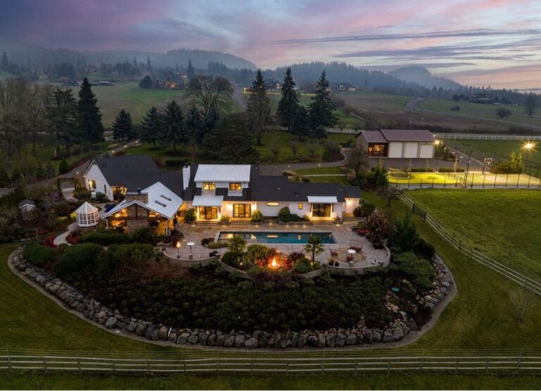 Architectural Marvel in Oregon: Arbor South-Designed Masterpiece by Mieli Construction Asking $4.35 Million