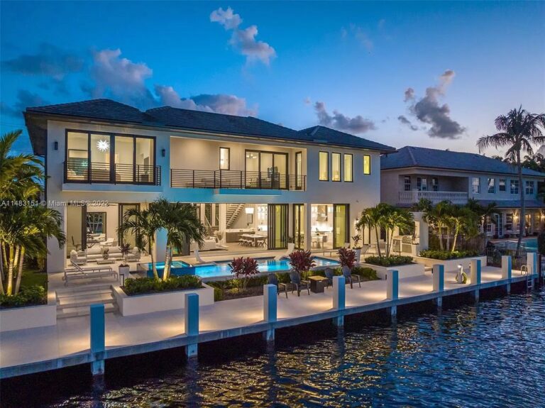 Luxurious 5-Bedroom Waterfront Estate for $9 Million in Lighthouse Point, South Florida