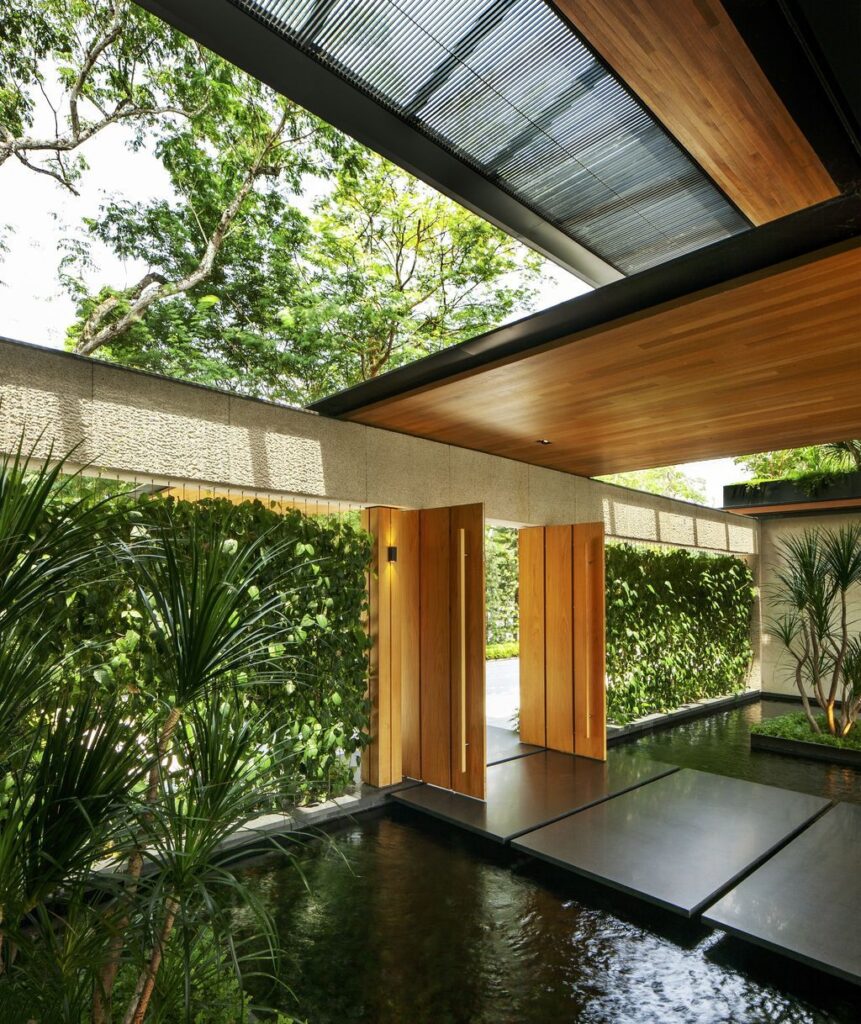 Rain Tree House, a Sustainable Haven in Singapore by Guz Architects