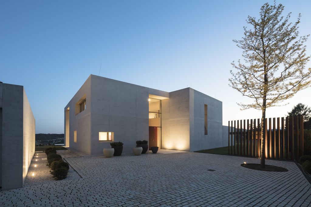 Villa K, Elegance and Sustainability by Peter Todorov & Skyline Architekten