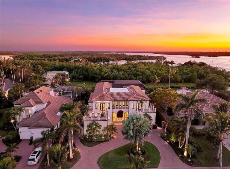 Waterfront Opulence: Exquisite $8.8M Naples Oasis on Southpointe Island