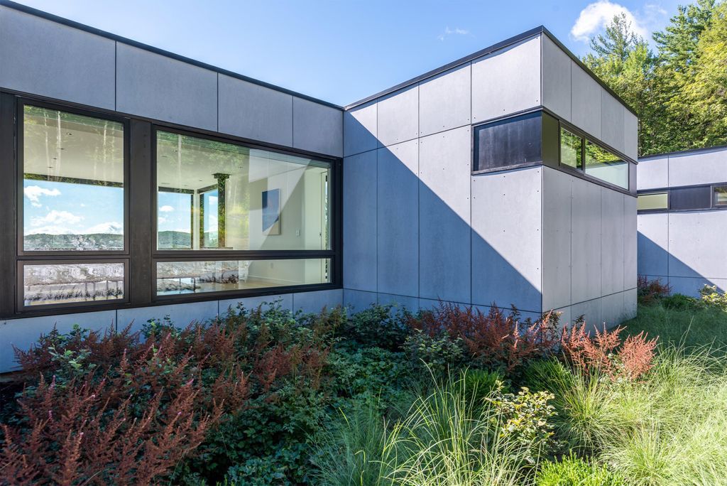 West Stockbridge residence, elegant modular by Resolution: 4 Architecture