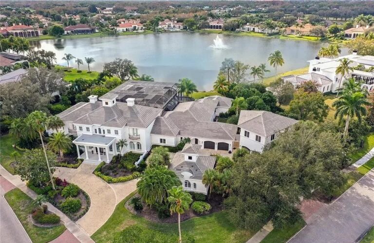 5-Bed Estate on 1.37 Acres with Infinity Pool and Golf Club Access for $7 Million in Naples