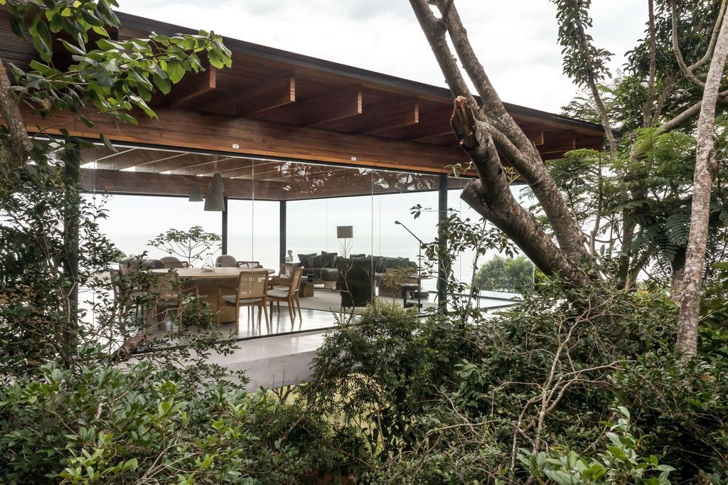 Casa FB, A Tranquil Annex Inspired by Vineyard Elegance
