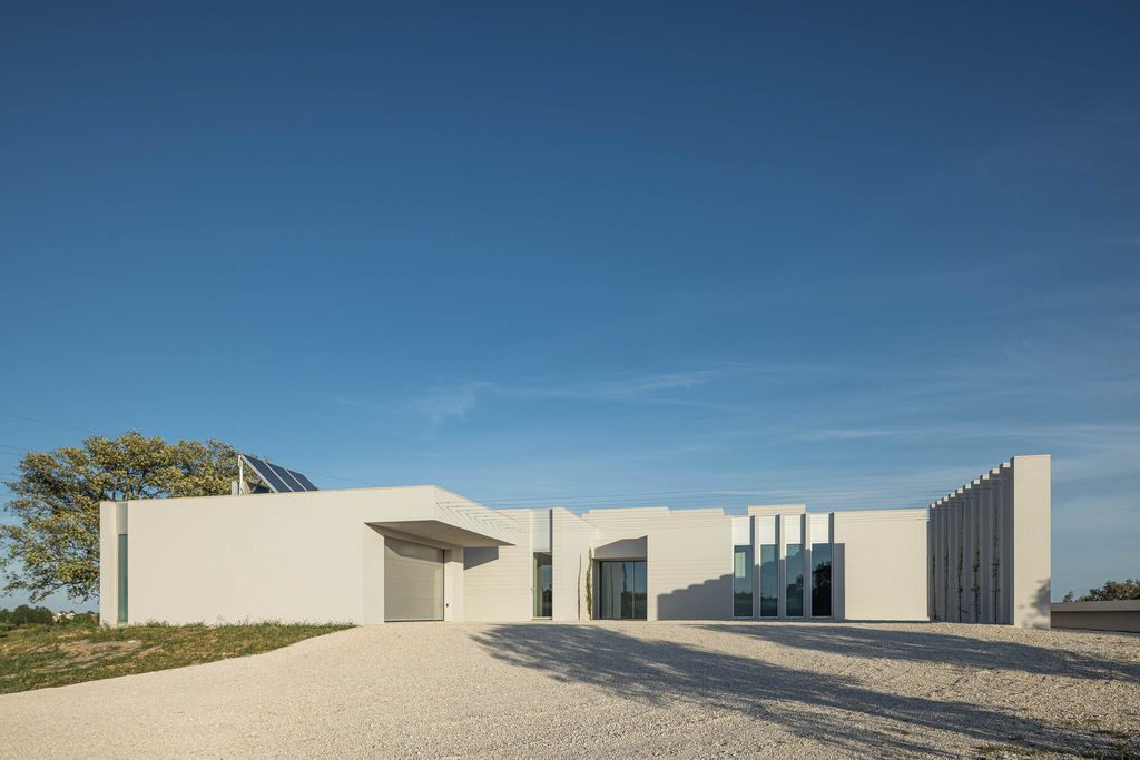 Casa Na Romeira, rural inspiration design by dp Arquitectos