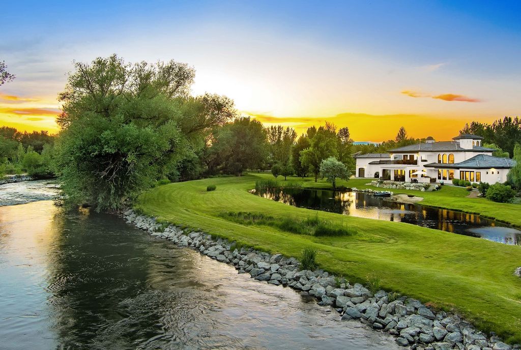 Natures Peace and Premium Water Frontage Define This Idaho Gem Listed at 4.995 Million 1