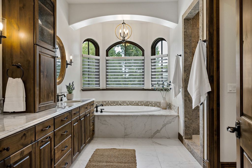 Natures Peace and Premium Water Frontage Define This Idaho Gem Listed at 4.995 Million 16