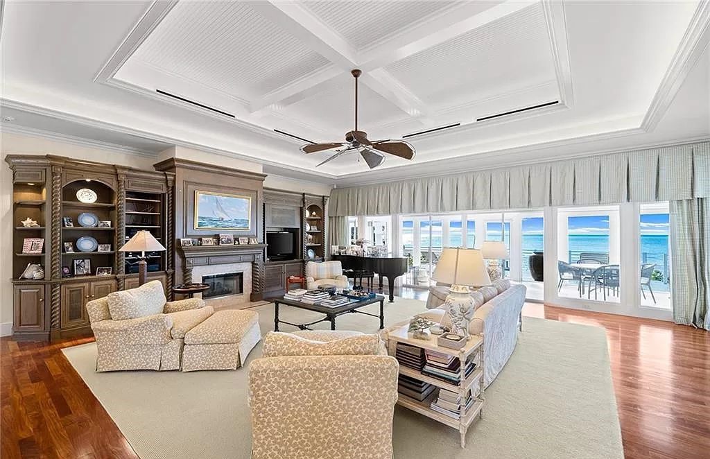Built in 1964 and spanning 6,360 square feet, the property offers 171 feet of prime Gulf of Mexico frontage.