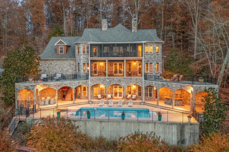 Tennessee Tranquility: Luxury, Functionality, and Scenic Opulence Unite in this $3.95 Million Waterfront Estate