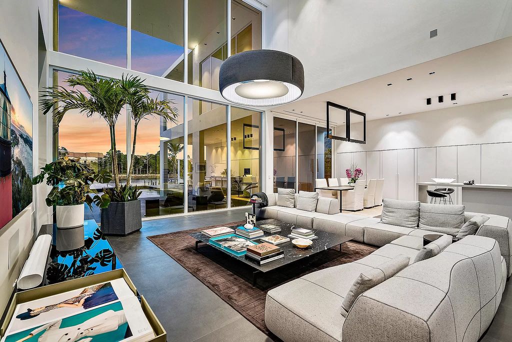 This Palm Beach Gardens estate epitomizes modern luxury along the Intracoastal waterway.