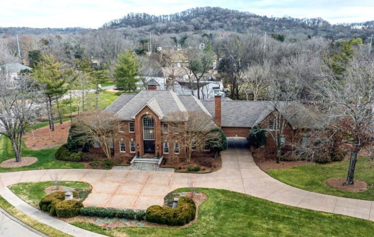 Visionary Architectural Marvel in Tennessee: A Home Hits the Market at $2.6 Million