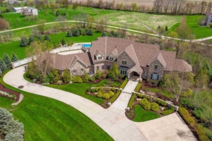 Exquisite Estate on 11 Acres in Leo, Indiana: Luxury Living in a Serene Setting