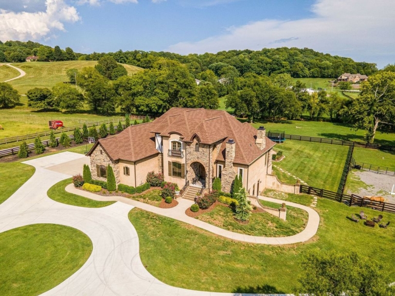 European-Style Masterpiece: A Gated 5-Acre Estate with Equestrian Farm in Tennessee