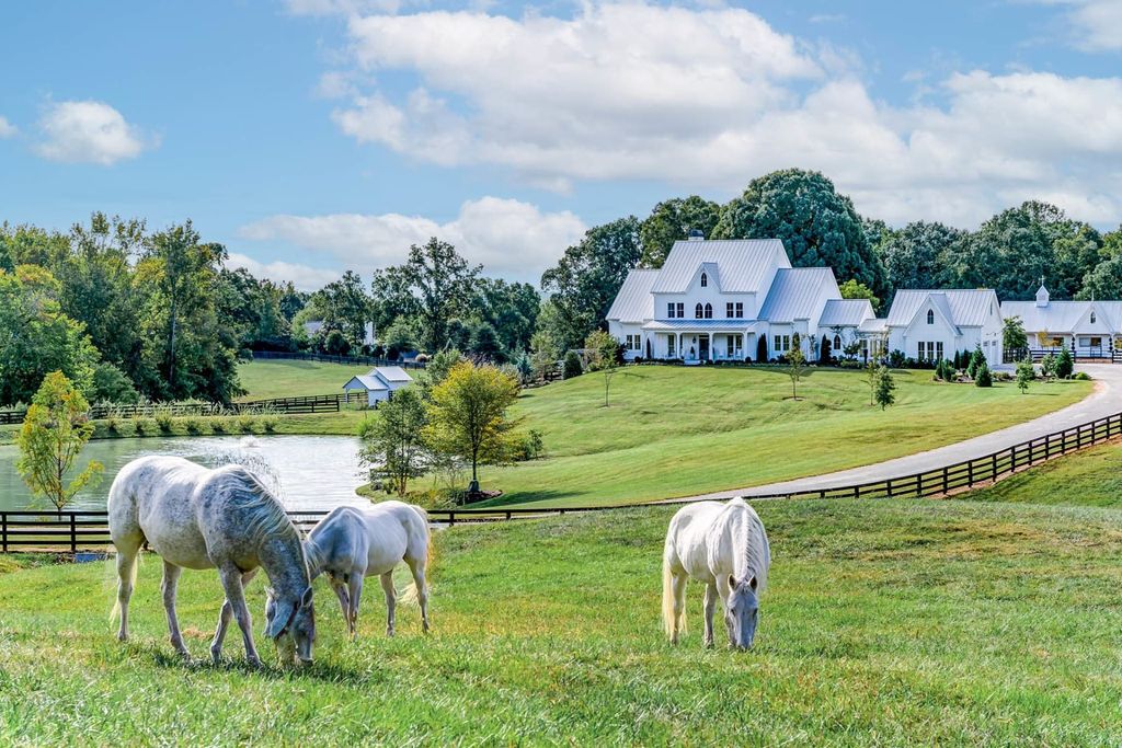 2860 Arbor Hill Road Home in Canton, Georgia. Situated on 40 acres of picturesque Southeast Canton countryside, Dara Hill Farm is a breathtaking 2019-built farmhouse estate that offers an unparalleled living experience. 