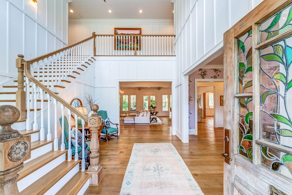 2860 Arbor Hill Road Home in Canton, Georgia. Situated on 40 acres of picturesque Southeast Canton countryside, Dara Hill Farm is a breathtaking 2019-built farmhouse estate that offers an unparalleled living experience. 
