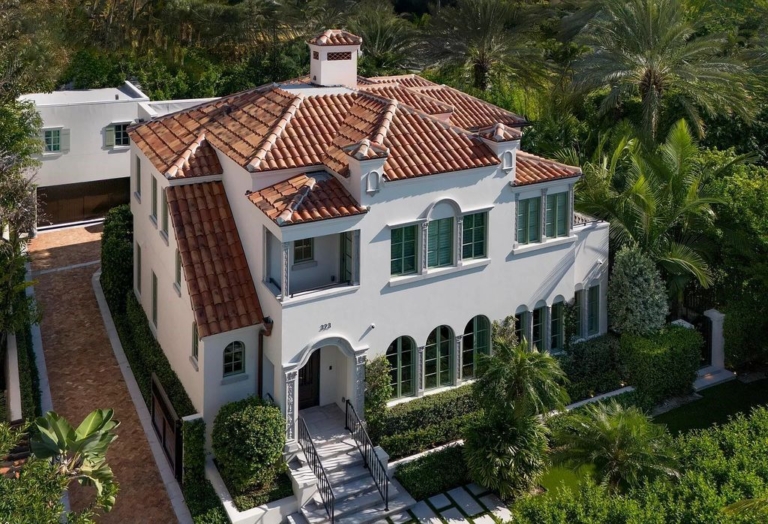 A $25 Million Icon of Luxury Living at 323 Chilean Avenue, Palm Beach Town’s Epitome of Elegance