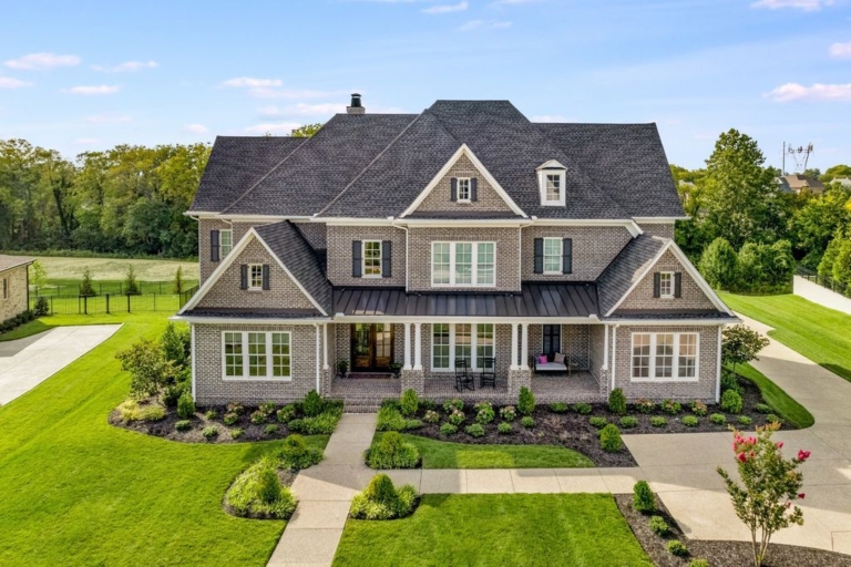 Beautiful Home by Ford Classic Homes in Tennessee Asking for $3.25 Million