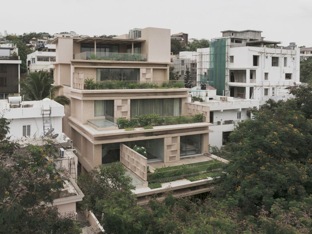 Jubilee Terraces Residence in India by Spacefiction Studio
