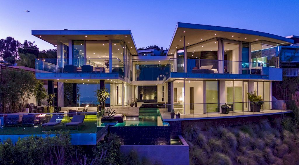 Levels House, striking Los Angeles home by McClean Design