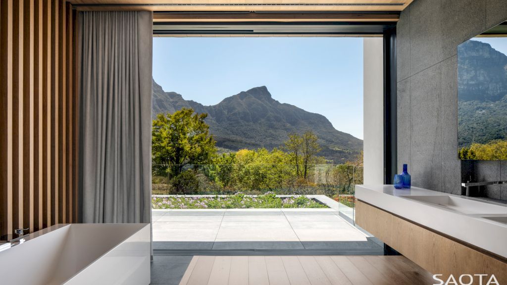 Rose Villa, Masterpiece on the Slopes in Cape Town by SAOTA