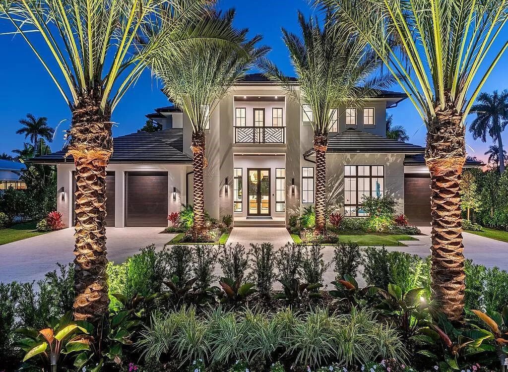 Welcome to 480 Spinnaker Dr, Naples, Florida – a newly constructed masterpiece designed by Falconer Jones, offering 6 bedrooms, 7 bathrooms, and 6,497 square feet of luxurious living space just blocks away from the Gulf of Mexico.