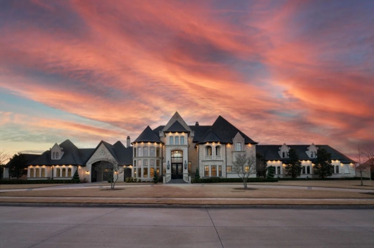Luxurious Entertainment Oasis on Two Private Acres in Rockwall, Texas