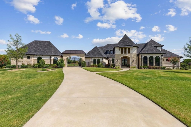 Tranquil Luxury Living in Lucas: Custom J. Anthony Home on 2 Acres with Exceptional Design
