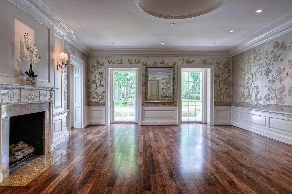 Gaze Upon the Essence of Luxury: Memorial's Prestigious Estate in Houston, TX at $14.8M